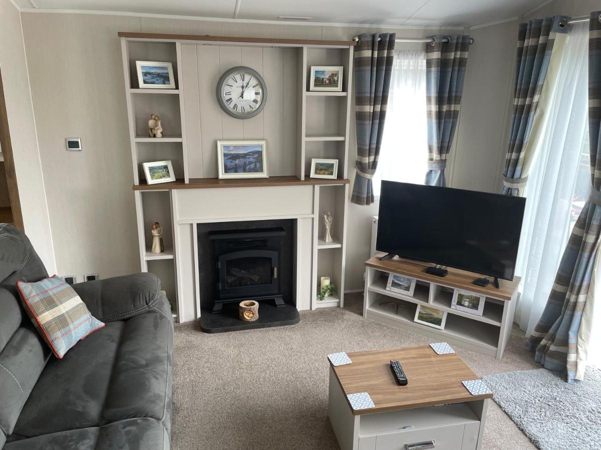 Beautiful 2 Bedroom Lodge With Stunning Views Blair Atholl Exteriör bild